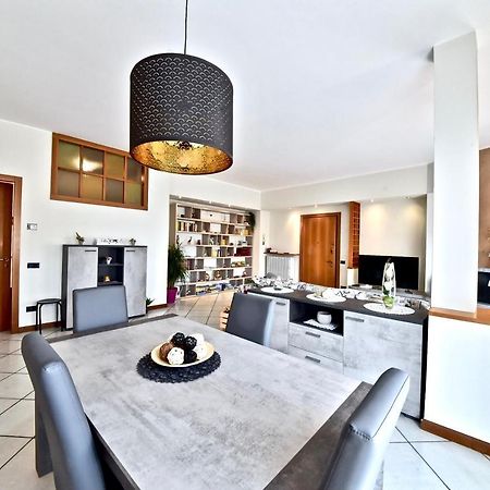 Cogliate Modern Apartment Halfway Between Milan And Como מראה חיצוני תמונה