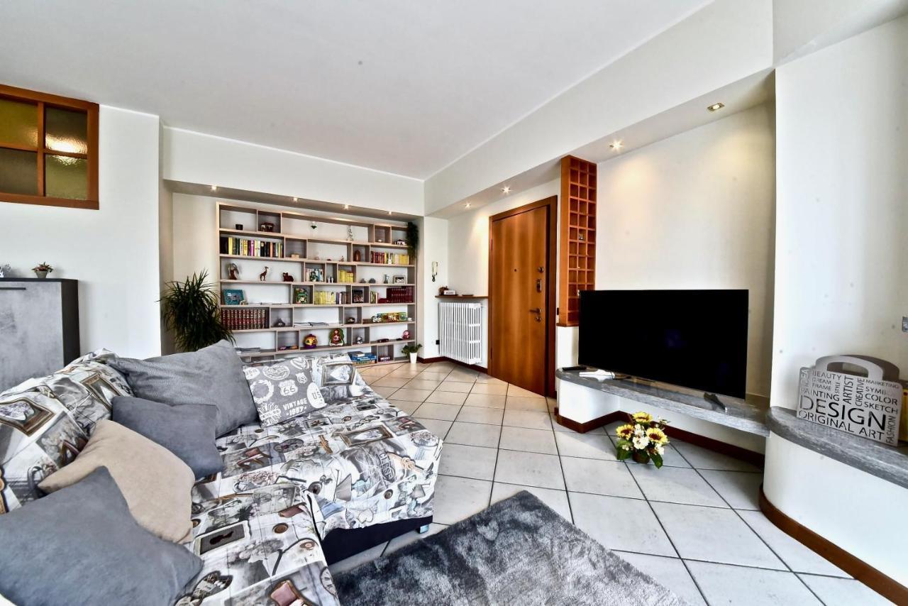 Cogliate Modern Apartment Halfway Between Milan And Como מראה חיצוני תמונה