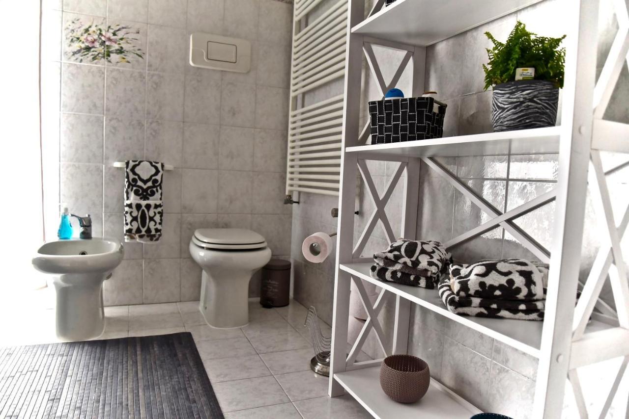 Cogliate Modern Apartment Halfway Between Milan And Como מראה חיצוני תמונה