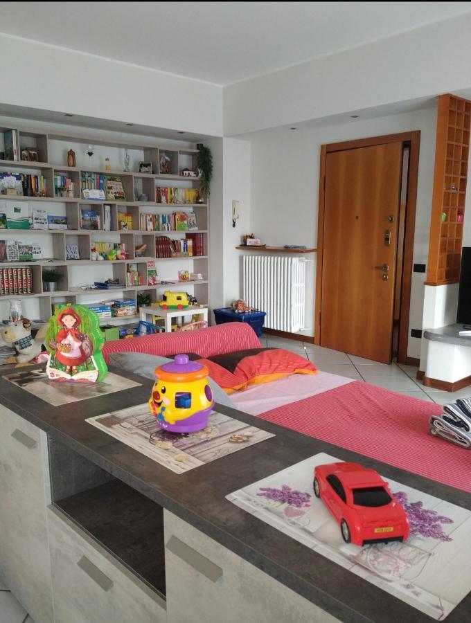 Cogliate Modern Apartment Halfway Between Milan And Como מראה חיצוני תמונה